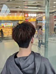 -川和潮人