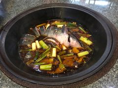 -忆乡情铁锅炖鱼饭店(延庆店)