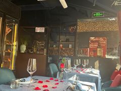 -弦月窗LUNETTE BY AMANDA(复兴路店)