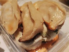 -黄阿姨锅贴大王(万航渡路店)