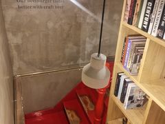 -HIGH FIVE哈福手工汉堡(桂林路店)