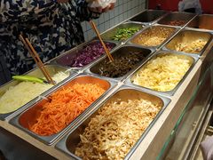 自助取餐区-三兄弟高炉烧饼