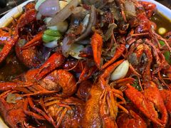 -陆记牛庄·碳锅龙虾烧烤(爱上花园店)