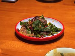 紫苏拌牛肉-山城正宗集安高丽火盆