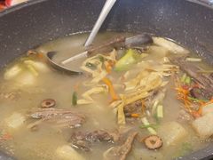 -冶建镜子·老南昌大排档·江西虾王(总店)