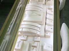 -海星奢选二手奢侈品手表包包鉴定回收寄卖(墨玉南路店)