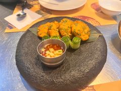 泰式手打虾饼配酸甜梅子酱-simply thai天泰(长泰广场店)