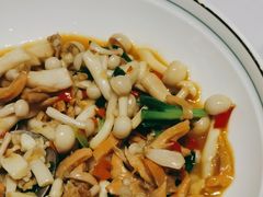 菌香鲜河蚌-老湘亲·品鉴湘菜(蔡塘爱琴海店)