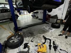 -友谊汽车维修保养·钣金喷漆事故定损·洗车贴膜