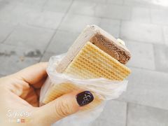 -詹爷爷乌节路街头冰淇淋