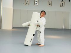 -EFL巴西柔术·综合格斗·泰拳·少儿体能训练(虹桥德必馆)