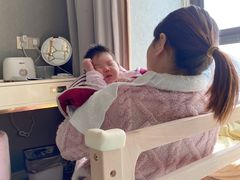 -爱贝尔高端月嫂(母婴护理)