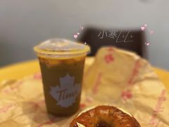 鲜萃奶咖烘焙-Tims天好咖啡·贝果(渝中来福士店)