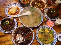 -杨三孃跷脚牛肉(西外棕榈岛店)