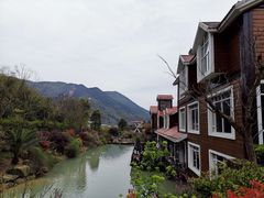 -梦娜斯庄园