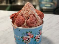 草莓小白兔-BLEUSKA布乳斯佳冰淇淋(金沙印象城店)