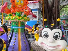 -顺德大良半月城游乐场