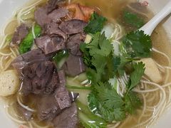 -牛小隆牛肉面馆(四牌楼店)