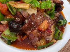 -歹歹的加个面过油肉拌面