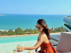 -瑰丽酒店·海吧·天际下午茶·现场DJ·天台酒吧