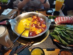 -湊湊火锅·茶憩(南京东路悦荟店)