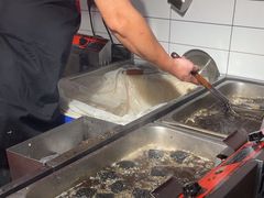 -黑色经典臭豆腐·湖南特产(步行街店)