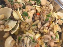 -丹江口渔村·湘味厨房(桃园店)