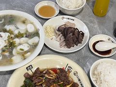 -何永光123鲜牛肉馆(1号店)