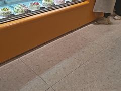 -罗森尼娜(德思勤店)