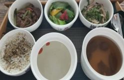 -巍阁高端月子中心(新世界店)