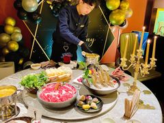 -ONE FULL 古董港式海鲜火锅