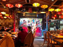 -野山舂·贵州现舂酸汤火锅(鸿通城店)