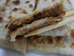 -溢心园香河肉饼总店
