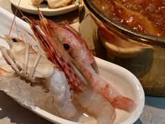 -雍容荟帝王蟹活龙虾展台自助(IFS黑金店)