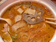 -小蛮椒麻辣烫·麻辣拌(青浦宝龙店)