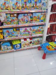 -玩具反斗城(正大广场店)