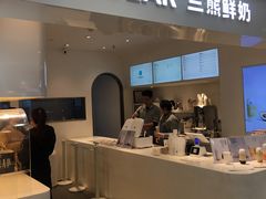 门面-兰熊鲜奶(西直门凯德mall店)
