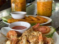 -Green Tree Rest. & Pub