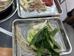 -金鼎雪山牦牛杂火锅(理县总店)