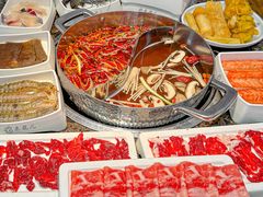 -来龍儿鲜切牛肉自助老火锅