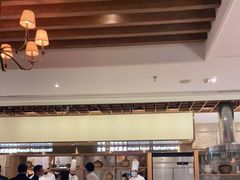 -雍和会海鲜姿造自助(湖东路店)