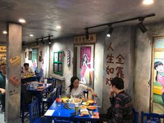 大堂-马路边边麻辣烫联盟路店