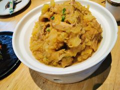 腌黑猪肉烩酸菜-蒙料·手把肉(望京店)