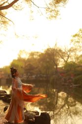 -一揽芳华汉服旗袍体验馆(拙政园店)