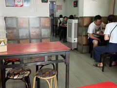 大堂-老字号正宗四川麻辣烫(重庆路店)