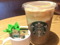 -星巴克(西安曲江银泰店)