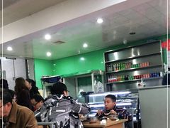 大堂-清真老铁家灌汤包