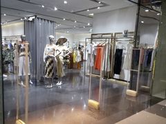 -URBAN REVIVO(济南世茂广场店)