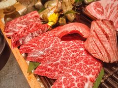 -铭牛烧肉·和牛海鲜自助(高新月牙湖店)