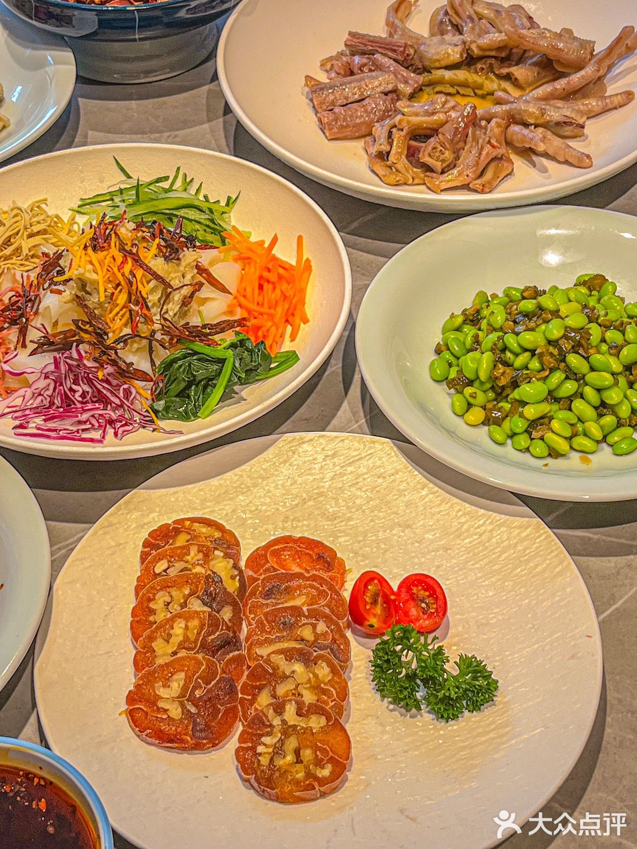 我说它是西安环境最好的陕菜没人反对吧？